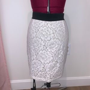 H&M White Lace Bodycon Skirt
